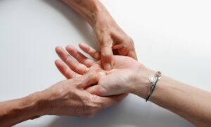 30代におすすめのマッサージクリームはどれですか？