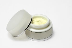 30代におすすめの美容液クリームは？